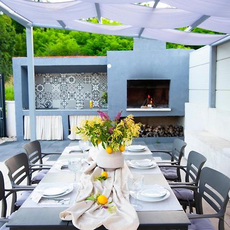 Kuca Za Odmor Sika Villa ซินย์ ภายนอก รูปภาพ